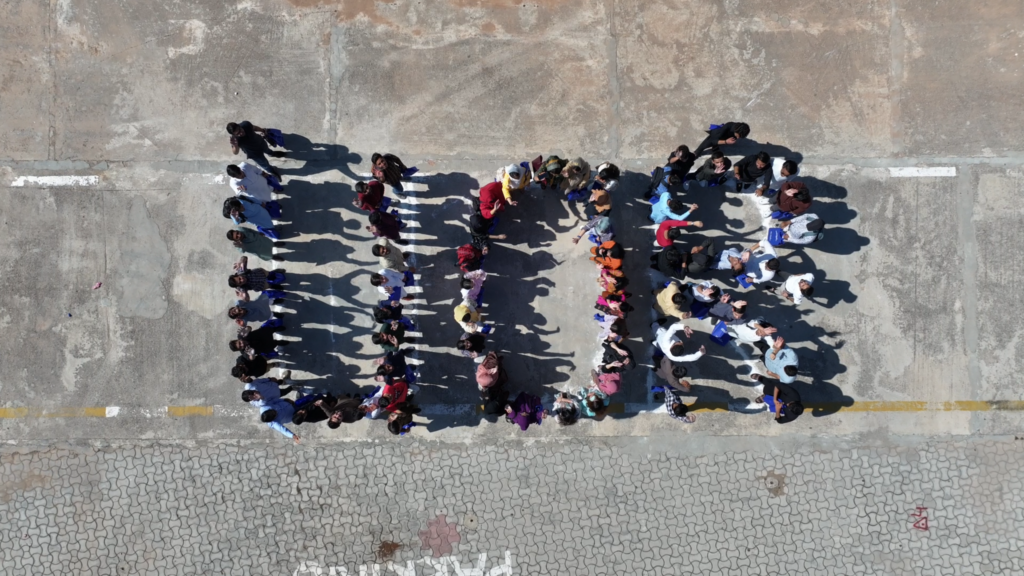 University of Rawalpindi: UOR’s photoshoot where the first batch of students left their mark on the university’s legacy. https://www.uor.edu.pk/